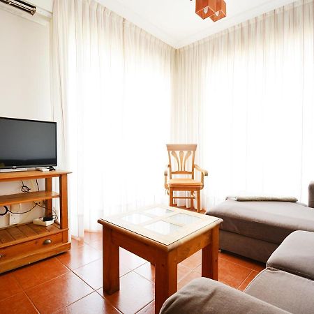 Galihost - Apartamento Con Piscina En El Centro De Sanxenxo Luaran gambar