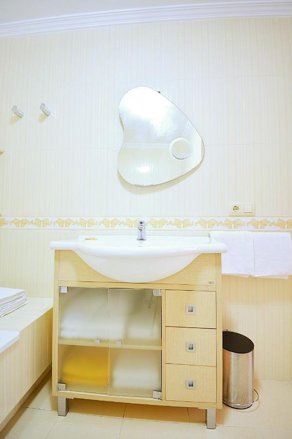 Galihost - Apartamento Con Piscina En El Centro De Sanxenxo Luaran gambar