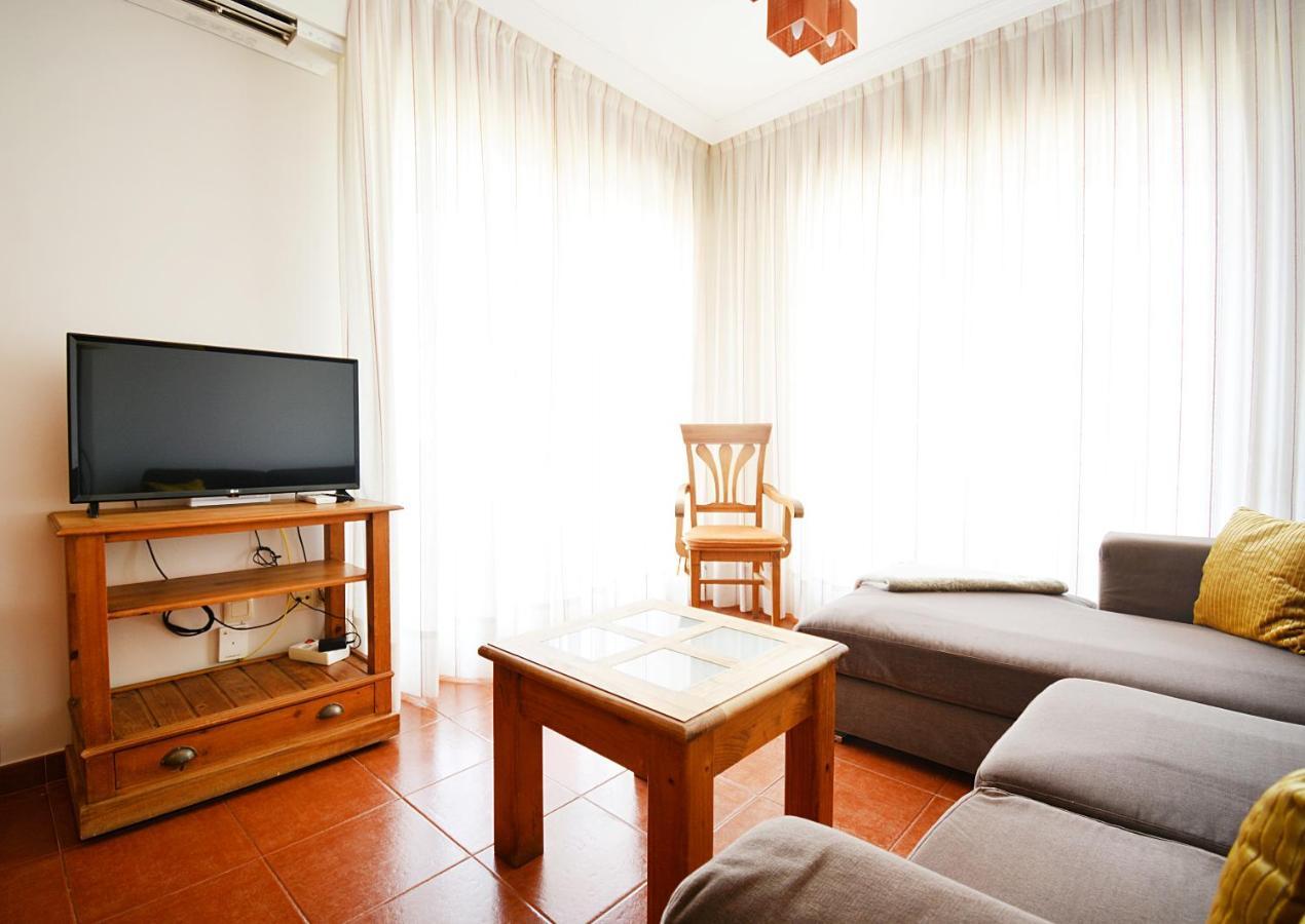 Galihost - Apartamento Con Piscina En El Centro De Sanxenxo Luaran gambar