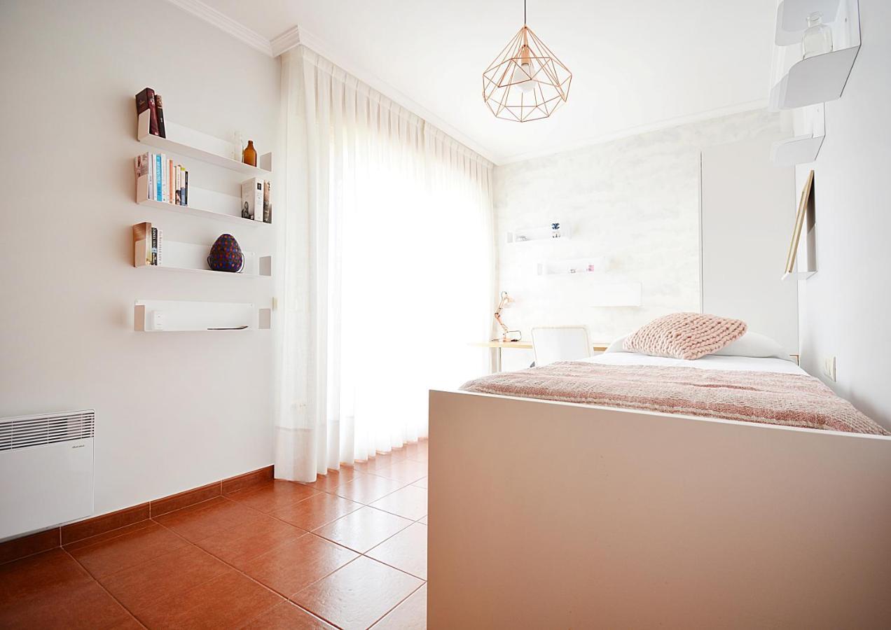Galihost - Apartamento Con Piscina En El Centro De Sanxenxo Luaran gambar